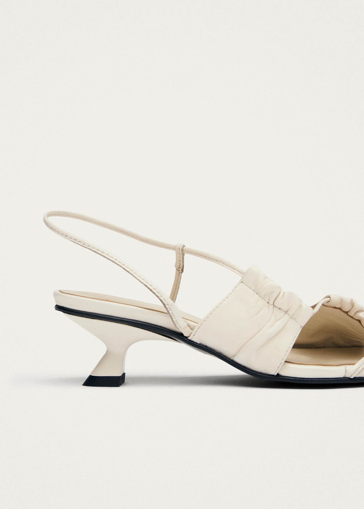 Juniper Cream Leather Sandals