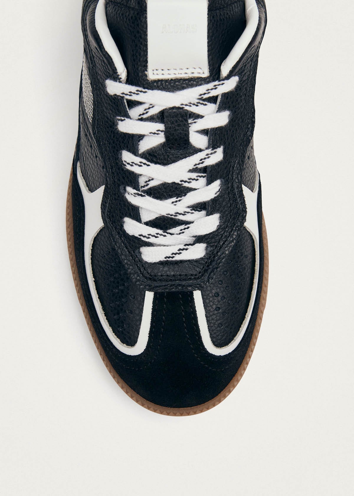 Tb.490 Rife Grain Black & White Leather Sneakers